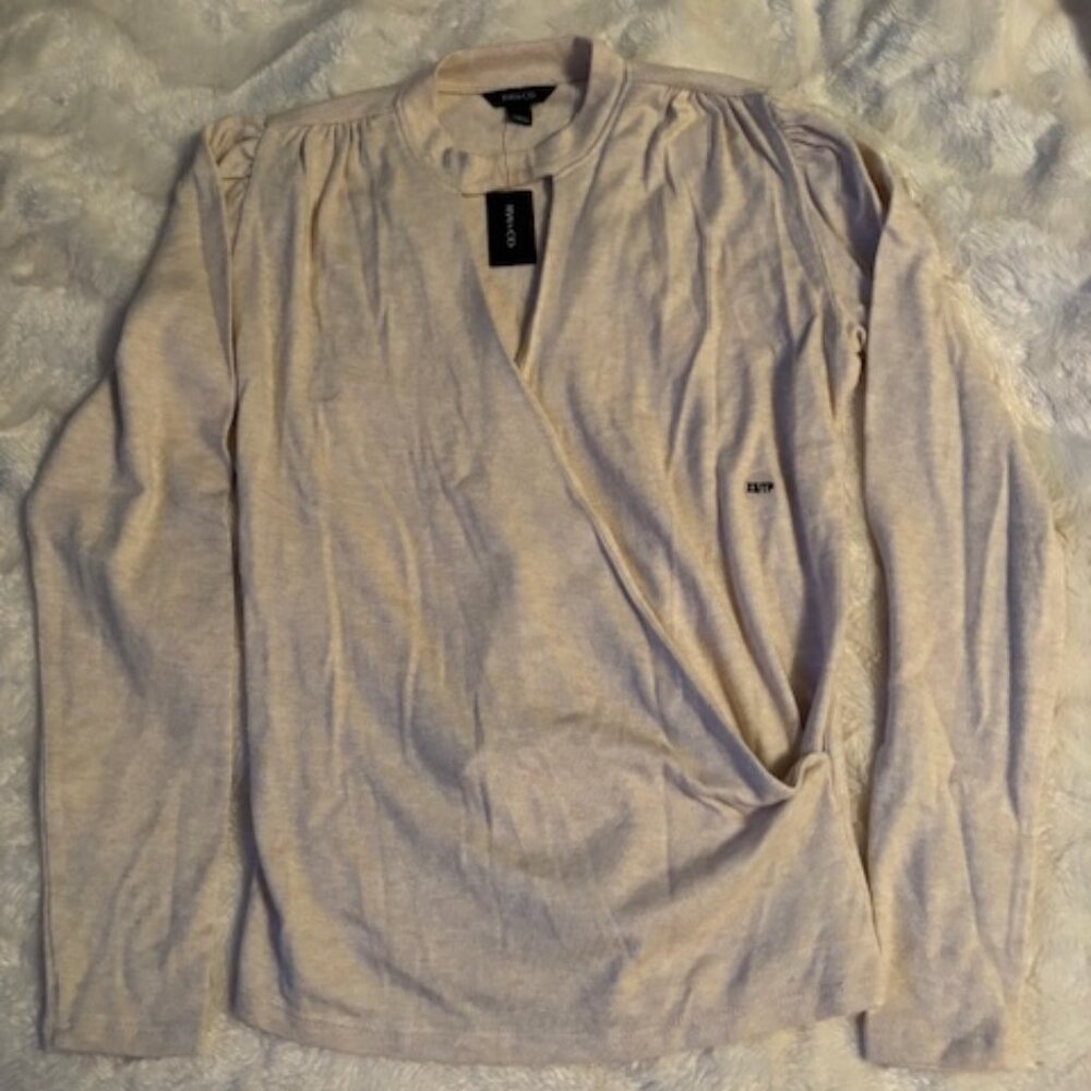 R W & Co Beige Wrap Deep V Long Sleeve Ladies Sweater Size XSmall NWT